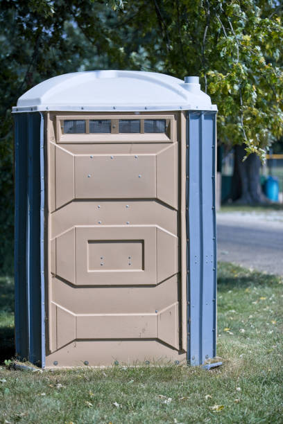 Best Portable restroom solutions  in Plainville, KS